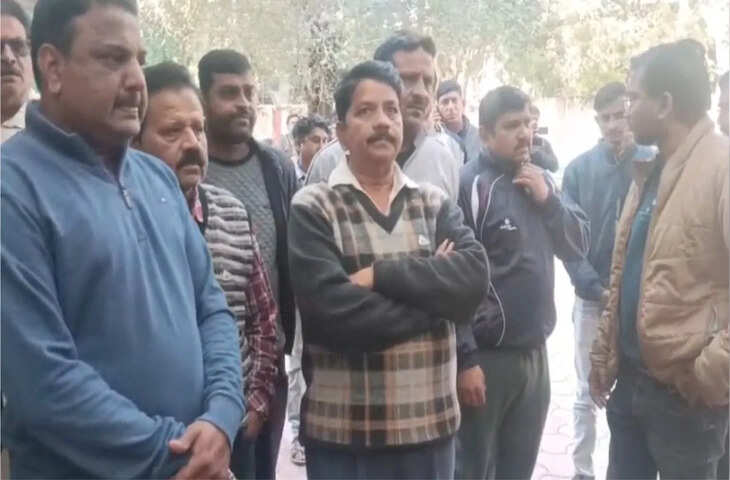 इंदौर: ट्रक में घुस गई कार, MP के पूर्व गृहमंत्री की बेटी समेत 3 की मौत