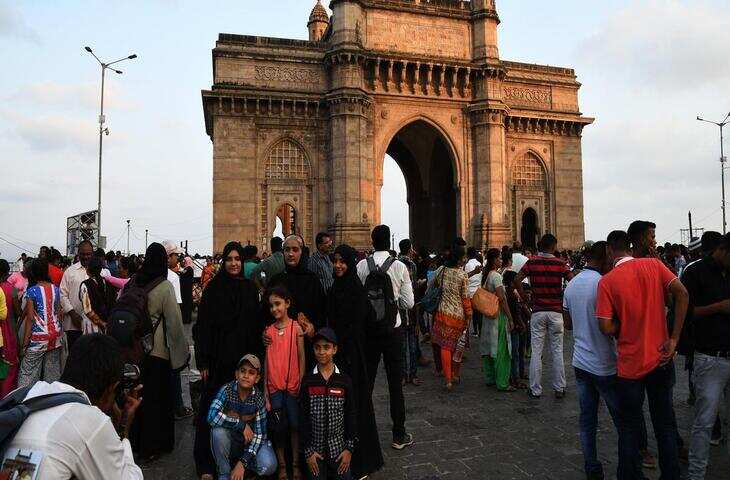 महाराष्ट्र सरकार लोकप्रिय स्थलों पर &lsquo;पर्यटन सुरक्षा बल&rsquo; स्थापित करेगी