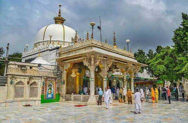 राजस्थान की 5 प्रमुख मस्जिदें और दरगाहें, जहां उमड़ता है आस्था का सैलाब