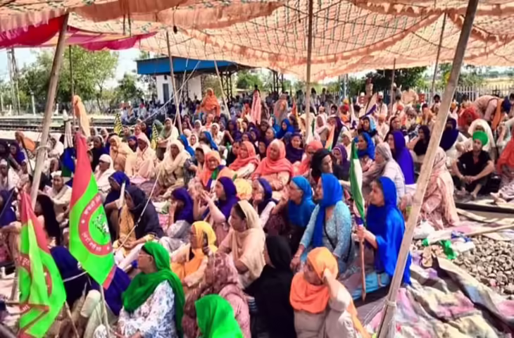 Chandigarh शंभू रेल ट्रैक से धरना उठाने का किसानों ने किया एलान, लेकिन बॉर्डर पर जारी रहेगा आंदोलन