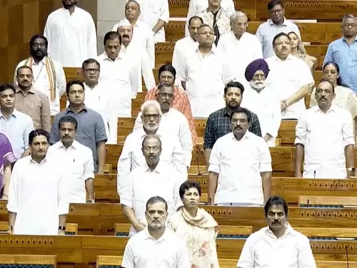 Parliament Monsoon Session: 54 दिन बाद भी संसद का सत्रावसान नहीं, 1989 का रिकॉर्ड टूटा; जानें क्या है वजह
