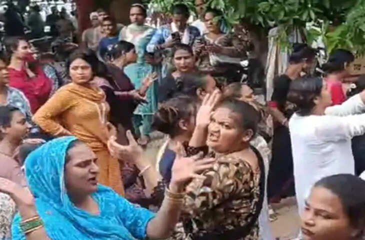 श्रावस्ती में किन्नरों के दो गुट आमने-सामने, क्षेत्र में जाने को लेकर विवाद; थाने में घंटों चली बातचीत