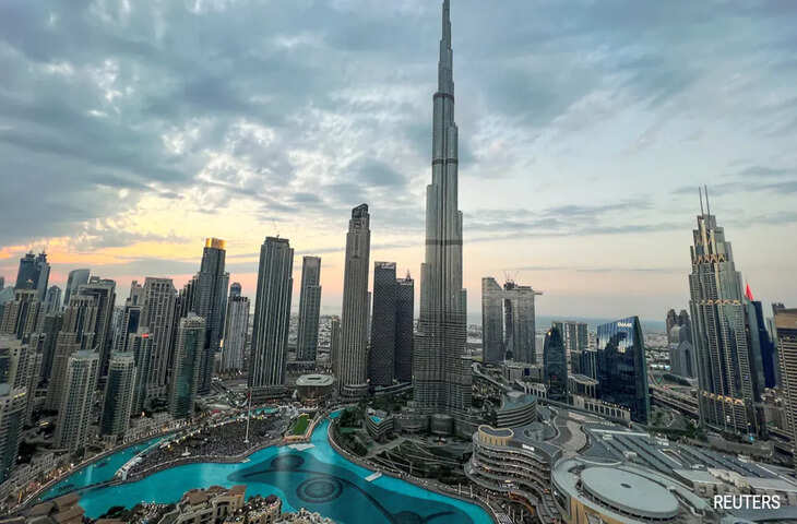 Dubai Viral Video: दुबई की चकाचौंध के पीछे छिपा कड़वा सच, भारतीय शख्स ने रात 9 बजे दिखाया ऐसा हाल कि उड़ जाएंगे होश