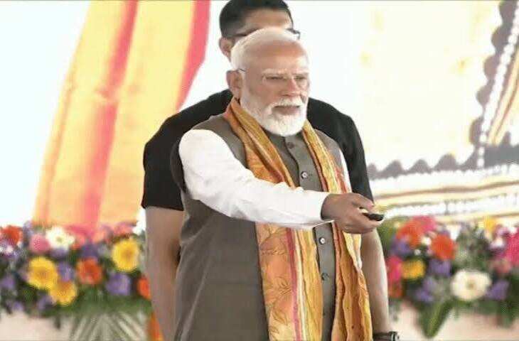 वीडियो! पीएम मोदी का कांग्रेस पर हमला&mdash;&ldquo;नक्सली हिंसा के समय हाथ कांपते थे&rdquo;