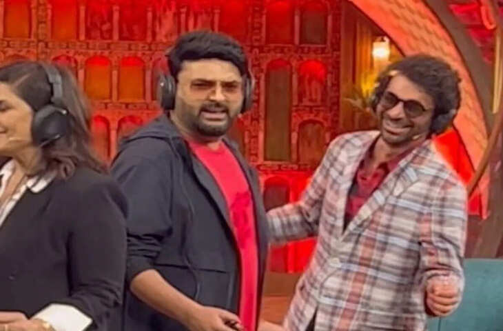इन्टरनेट पर छाया हुआ Kapil Sharma-Sunil Grover का ये मस्तीभरा Video, दोनों कॉमेडियंस की मस्ती देख फैन्स को याद आये बीते दिन 