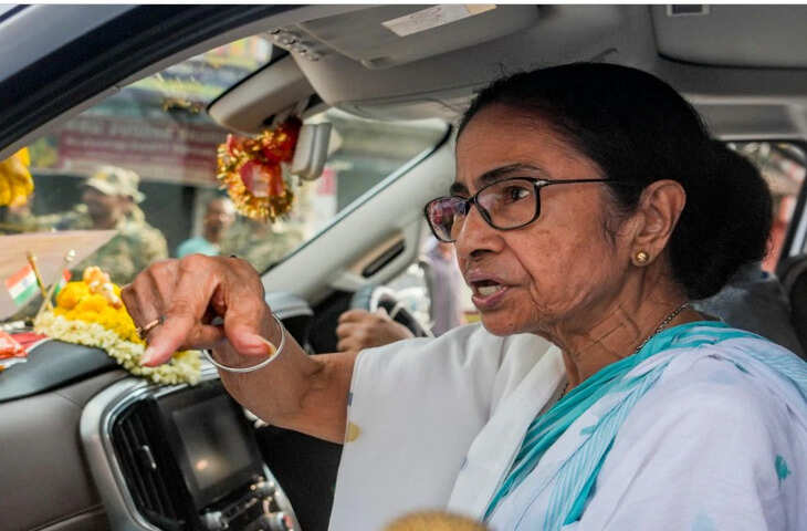 पश्चिम बंगाल में बड़ा सियासी संकट! ममता बनर्जी ने इस्तीफा नहीं दिया तो अगले 48 घंटे में बिगड़ सकती है स्थिति