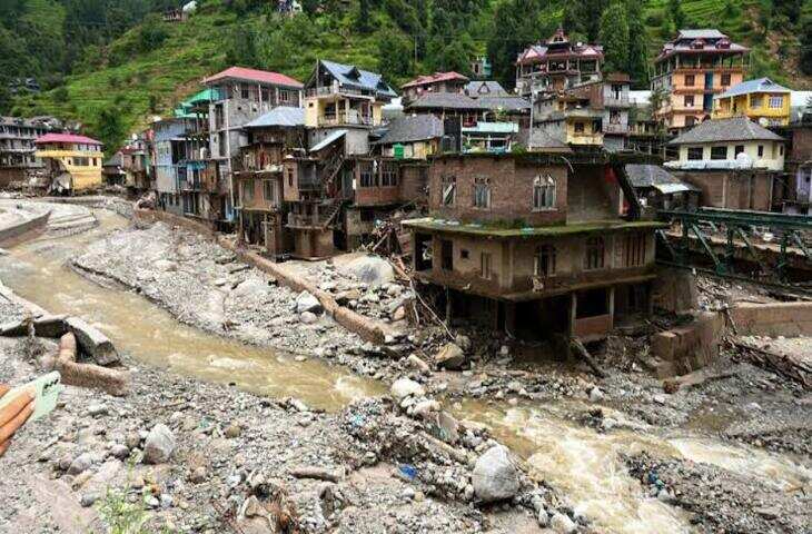हिमाचल में फिर भारी बारिश का अलर्ट, 20-21 जुलाई के लिए ऑरेंज अलर्ट जारी; वीडियो में जाने भूस्खलन और फ्लैश फ्लड की चेतावनी