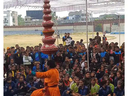 Udaipur स्टेट हैंडबॉल टूर्नामेंट में रोमांचक मुकाबले : पहले दिन लीग मैच हुए, प्रदेश के गर्ल्स व बॉयज की 60 टीमों के 700 खिलाड़ी ले रहे भाग