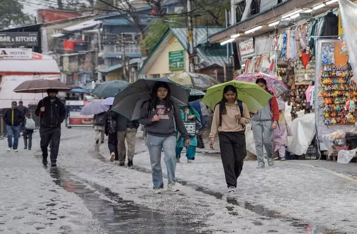 हिमाचल में पांच दिन बिगड़ा रहेगा मौसम, 29 अक्टूबर से 2 नवंबर तक बारिश और बर्फबारी का अनुमान