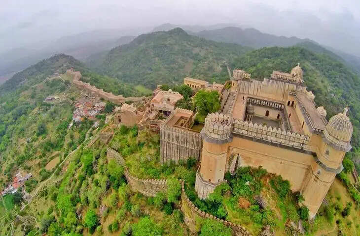 कुम्भलगढ़ किले का इतिहास, 36 किलोमीटर लंबी दीवार, वीडियो में जाने जहां जन्मे थे महाराणा प्रताप