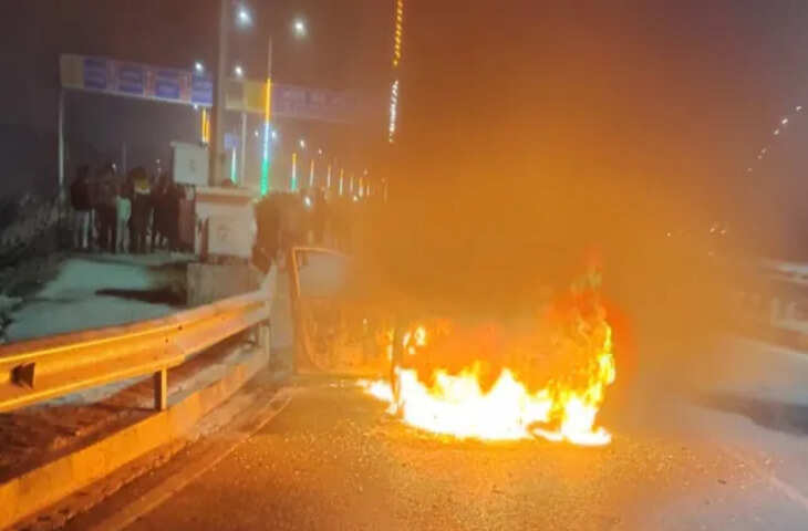 दीघा गोलंबर पर निजी कंपनी के एजीएम की चलती कार में आग, बाल-बाल बचे
