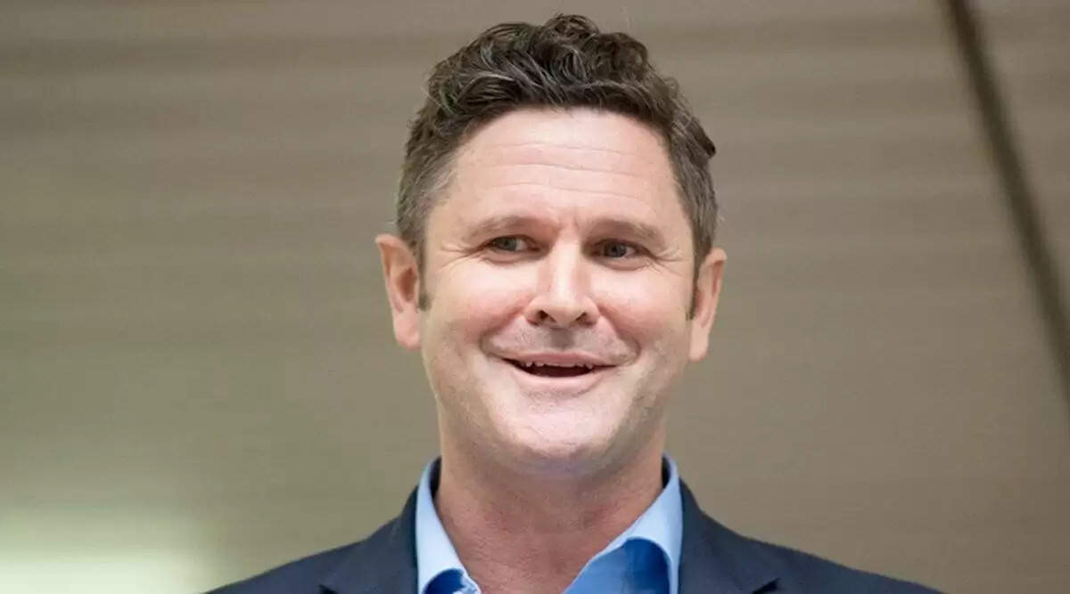 chris cairns=--11