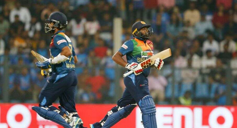 "Kusal Mendis --11111111111111111111111" "Kusal Mendis --1111111111111111111" "Kusal Mendis --11111111111111" "Kusal Mendis --111111111" 