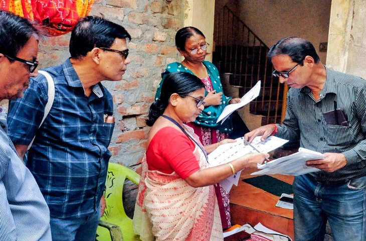 Uttarakhand Voter List: SIR के बाद अब SSR की तैयारी, 1 लाख से ज्यादा लोगों ने भरा फॉर्म-6