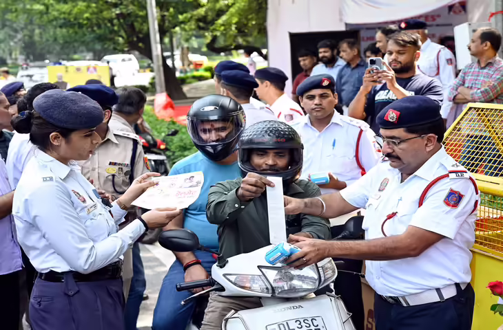 वीडियो में देखें राजस्थान में फर्जी ट्रैफिक ई-चालान के नाम पर साइबर ठगी, पुलिस ने जारी की एडवाइजरी