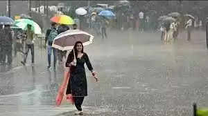 Kochi बारिश जारी रहने के कारण केरल हाई अलर्ट पर