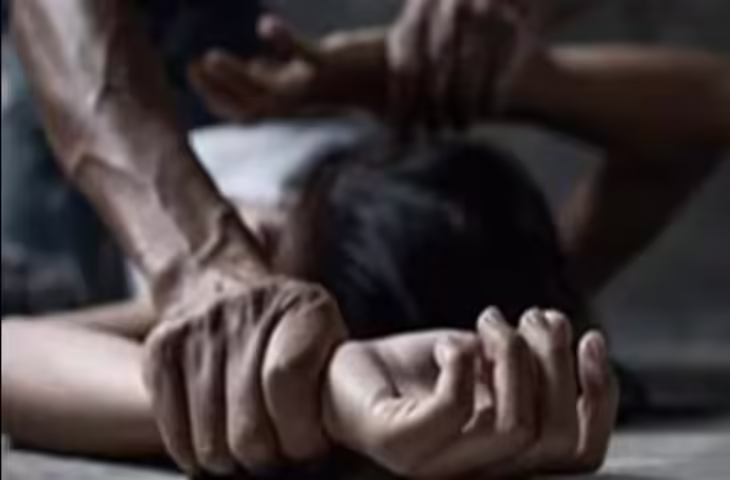 सीधी के वन क्षेत्र में महिला से सामूहिक बलात्कार और उसके साथी पर हमला करने के आरोप में 4 लोग गिरफ्तार