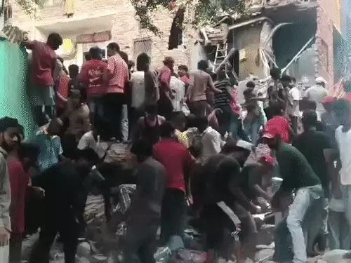Delhi Building Collapse: सीमापुरी हादसे में मौत का आंकड़ा 4 पहुंचा, गर्भवती महिला और दो बच्चों की भी गई जान