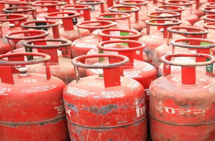 LPG Price Today: घरेलू गैस सिलेंडर के दाम फिर स्थिर, दिल्ली में ₹942, अमेरिका से बढ़ा LPG आयात