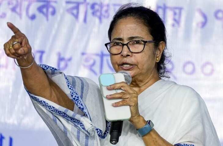 BJP के 200 पार रुझानों पर ममता का हमला, बोलीं- 'यह जीत नहीं लूट है', बंगाल में सियासी पारा हाई&nbsp;