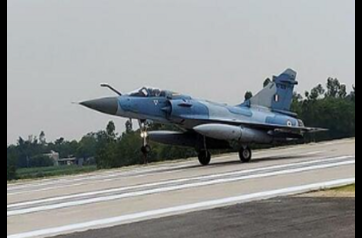 आज वायुसेना का दिन-रात का ई-वे पर उड़ान और लैंडिंग अभ्यास