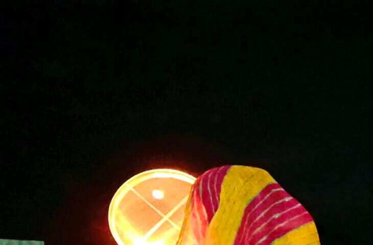 राजस्थान में करवा चौथ पर चांद का इंतजार, फुटेज में देंखे जयपुर में सवा घंटे की देरी से हुए दर्शन; भीलवाड़ा-चित्तौड़गढ़ में भी देर से निकला चांद