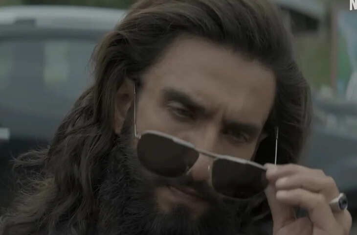 &lsquo;धुरंधर&rsquo; फ्रेंचाइजी ने रचा इतिहास, वीडियो में देंखे 3000 करोड़ क्लब में पहुंचने वाली पहली भारतीय सीरीज