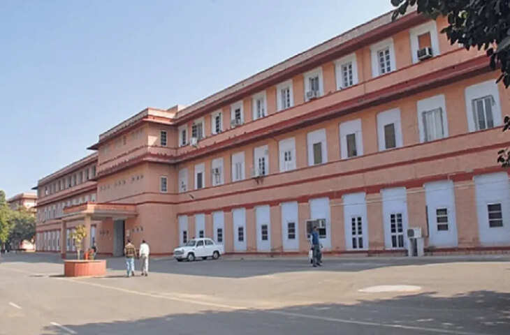 सीकर में पंचायतीराज मंत्री के फैसले पर सियासी घमासान, प्रशासकों की हटाने-बहाल करने की प्रक्रिया पर उठे सवाल