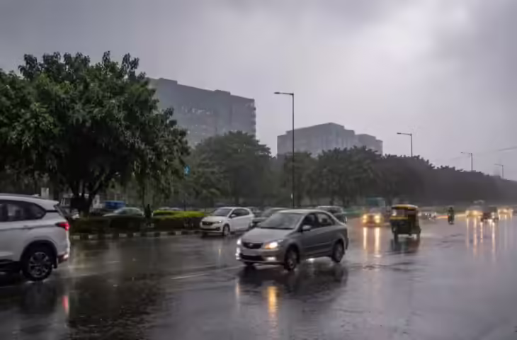 दिल्ली-एनसीआर में अचानक बदला मौसम: तेज आंधी, बारिश और ओलावृष्टि से राहत, तापमान में गिरावट