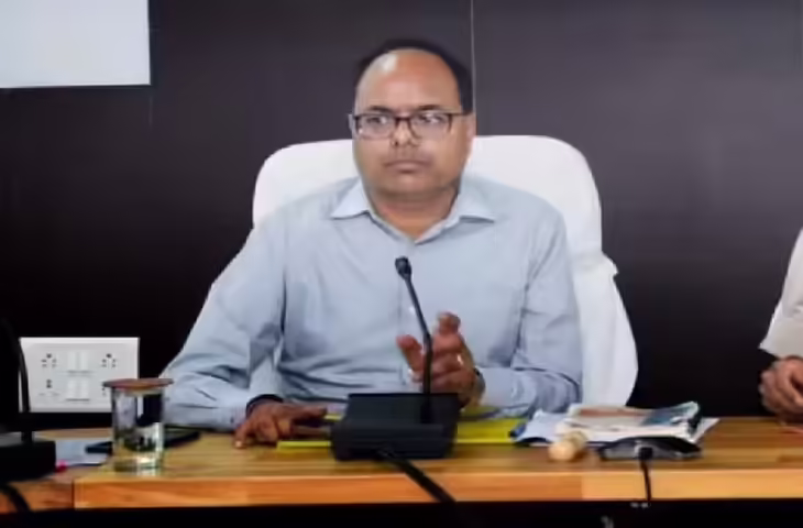 सरकारी काम में लापरवाही पड़ी भारी, DM की एक रिपोर्ट और तुरंत सस्पेंड हो गए सीओ