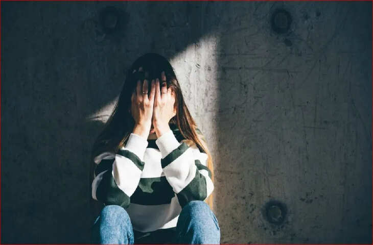 मुजफ्फरपुर में सोशल मीडिया इन्फ्लुएंसर छात्रा का आत्महत्या का प्रयास, 18 जगह कलाई काटी; हालत गंभीर