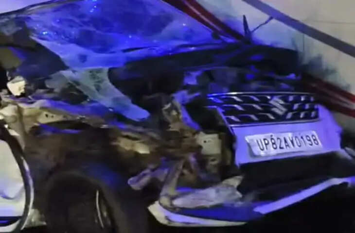 हाथरस में आगरा-अलीगढ़ हाईवे पर बस और अर्टिगा कार की भिड़ंत, समामई रूहल गांव के पास हुआ हादसा