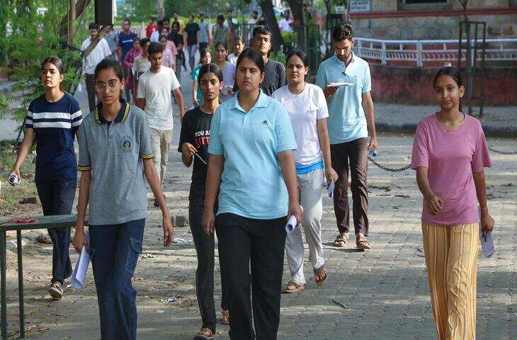 NEET UG 2026:&nbsp;हरियाणा से लेकर जयपुर तक 5&nbsp;राज्यों से जुड़े पेपर लीक कांड के तार, आखिर लाखों छात्रों के भविष्य से खेलने वाला कौन ?