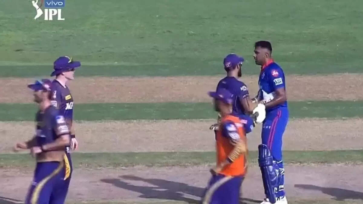 ashwin tim southee eoin morgan argument 777.jpg