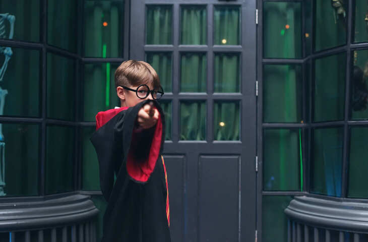 जानिए हर साल क्यों मनाया जाता है&nbsp;International Harry Potter Day, क्या है इस जादुई दुनिया का गहरा इतिहास ?&nbsp;