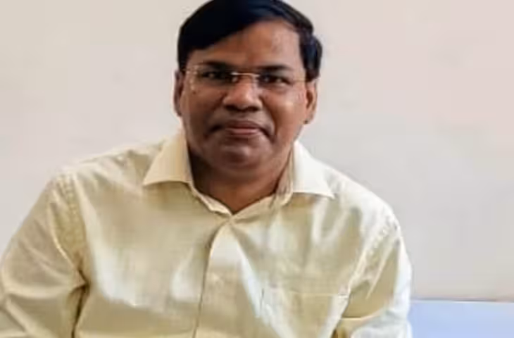 मुजफ्फरनगर: रिकॉर्ड फांसी की सजा सुनाने वाले जज रवि कुमार दिवाकर का बदला कार्यभार, अब फैमिली कोर्ट में मिली जिम्मेदारी