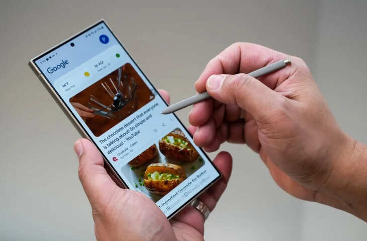 गजब हो गया! 10 या 20 नहीं Samsung के इस फ्लैगशिप स्मार्टफोन पर मिल रही 32,000 की बंपर छूट, भूलकर भी मिस ना करे डील&nbsp;