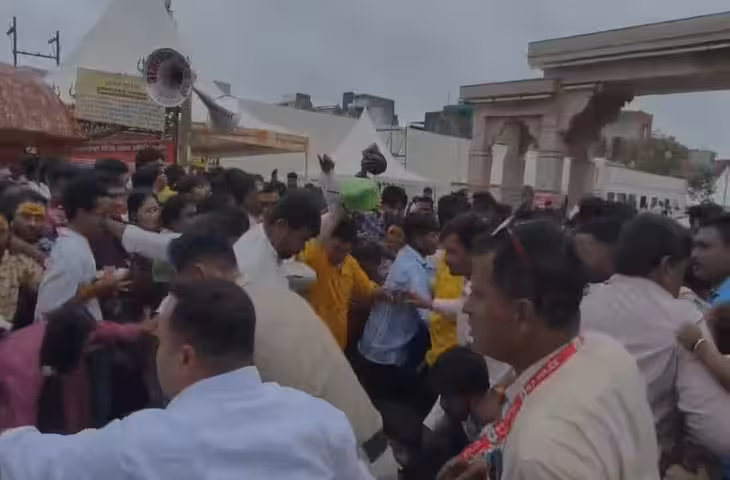 लखीसराय से उज्जैन तक दर्दनाक हादसे, कहीं भगदड़ तो कहीं आग ने मचाई तबाही; सावन सोमवार बना काला दिन