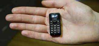 The phone with the smallest screen has arrived, the features are so ...