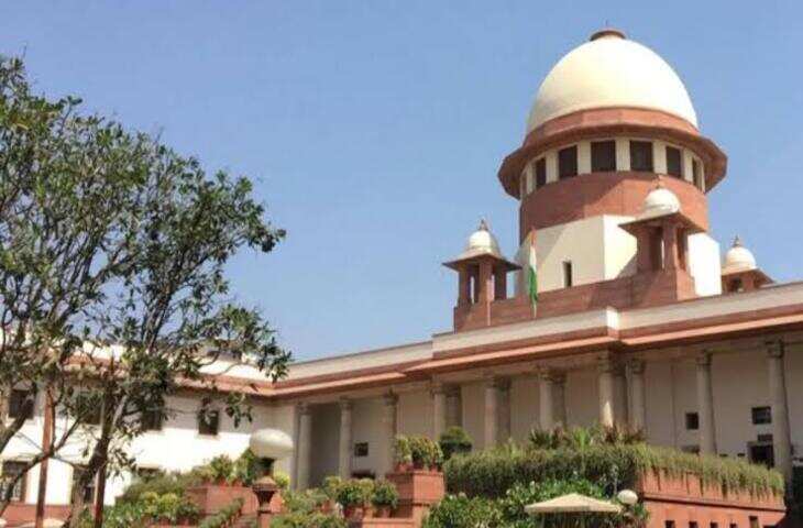 'धार्मिक वजहों से वंदे मातरम न गाना अपराध नहीं': सुप्रीम कोर्ट की टिप्पणी, कानून की समीक्षा पर केंद्र सरकार से मांगा जवाब