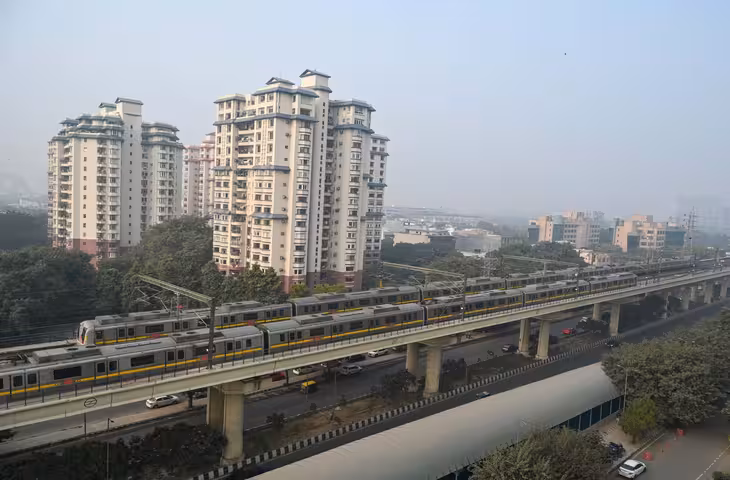 ओल्ड गुरुग्राम मेट्रो के 3 स्टेशनों पर अटका काम, एंट्री-एग्जिट के लिए जमीन नहीं मिली; परियोजना के सामने बड़ी चुनौती