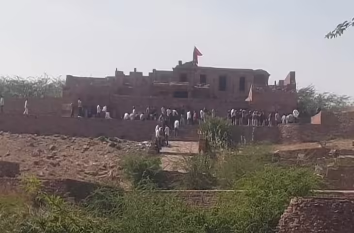 उदयपुर के प्राचीन चामुंडा माताजी मंदिर में चोरी, सीसीटीवी फुटेज में देखें नकाबपोश बदमाश दानपात्र तोड़कर ले गए नकदी