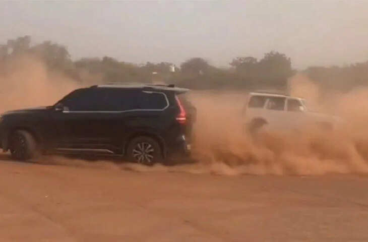 जोधपुर में लग्जरी कारों से खतरनाक स्टंट का वीडियो वायरल, पुलिस ने शुरू की जांच