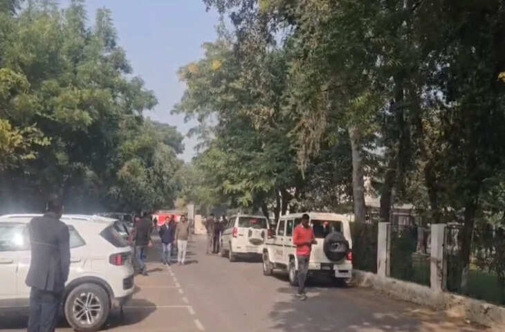 हनुमानगढ़ कलेक्ट्रेट को बम से उड़ाने की धमकी, ईमेल मिलने के बाद मचा हड़कंप