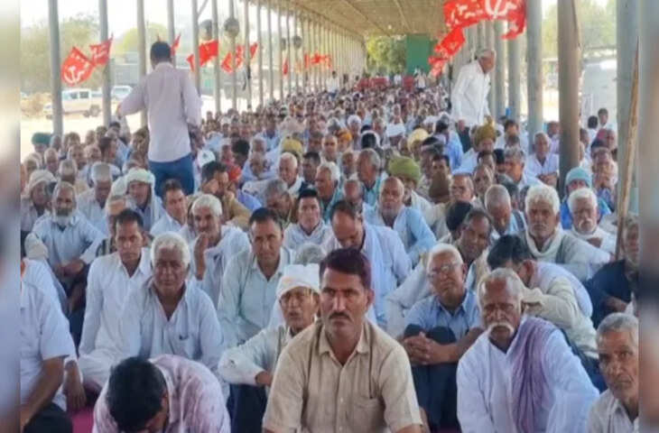 सीकर में भारतीय कम्युनिस्ट पार्टी (मार्क्सवादी) की आमसभा, मजदूरों-किसानों ने किया लेबर कोड वापस लेने का प्रदर्शन