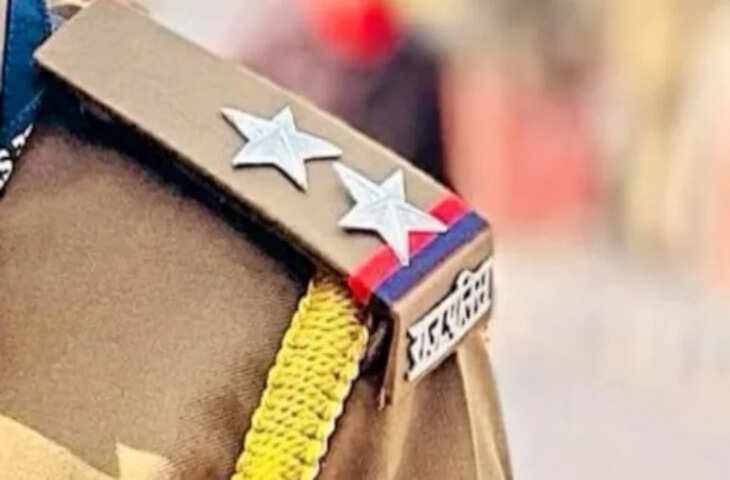 सुप्रीम कोर्ट का अहम फैसला: वरिष्ठ अधिवक्ताओं की दलीलों के बावजूद याचिकाओं पर नोटिस जारी करने से इनकार, याचिकाएं खारिज