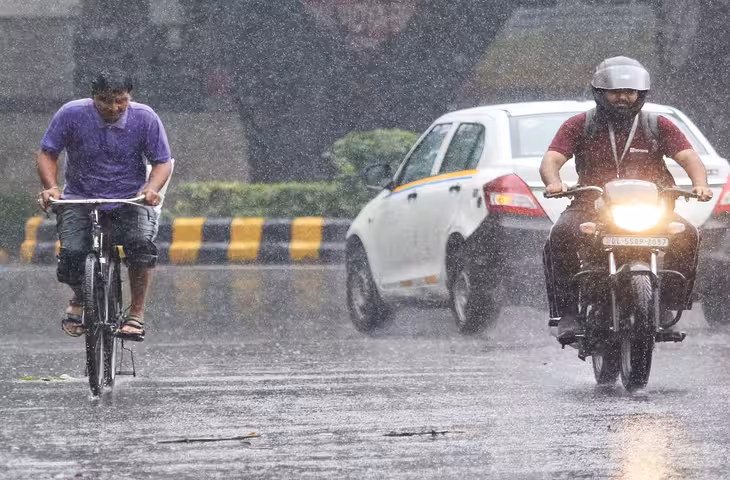 Jharkhand Weather: झारखंड में फिर बदलेगा मौसम, कई जिलों में भारी बारिश का अलर्ट; जानें कहां बरसेंगे बादल