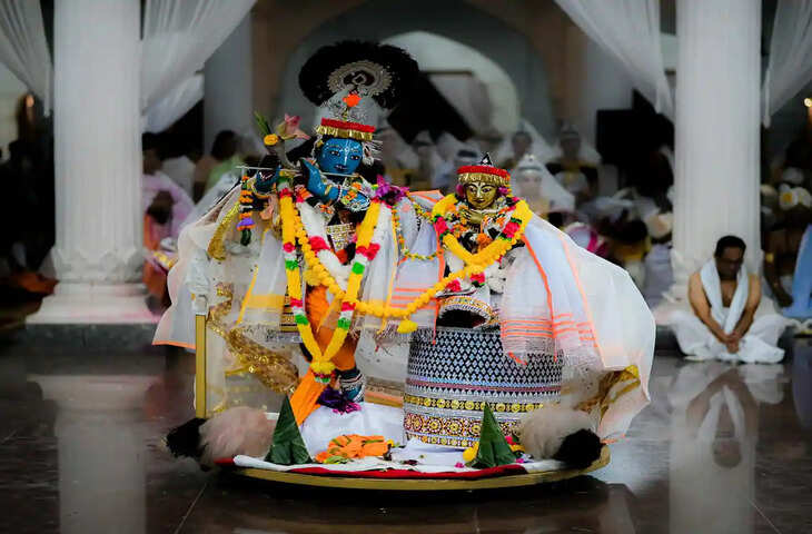 राधा अष्टमी 2026: राधाष्टमी पर पूजा का शुभ मुहूर्त सुबह 11:01 से दोपहर 1:28 बजे तक, 2 घंटे 27 मिनट मिलेगा समय