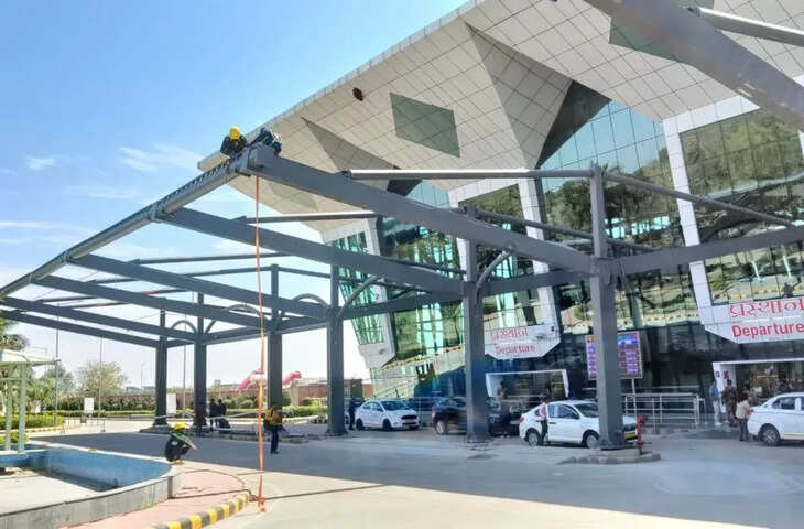 उदयपुर एयरपोर्ट पर निर्माण कार्य बना हादसे की वजह, लोहे की सटरिंग गिरने से इतने मजदूर गंभीर रूप से घायल