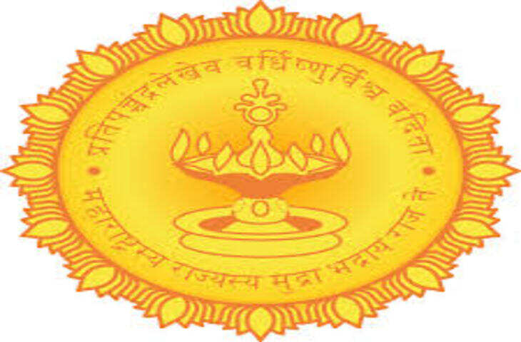 दौसा में विधायक ने बुखार से पीड़ित बच्ची की लापरवाही पर अस्पताल प्रशासन को लगाई फटकार